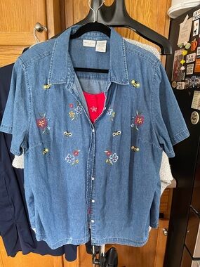 White Stag Plus Women’s 22W Cotton Flowered Blue Red Top
